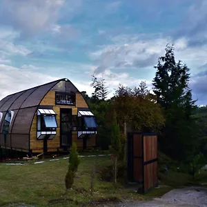 https://chalet-petit-verdot.colombiamedellinhotels.com